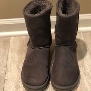 Spooky Halloween Deal today only! UGG Short boot